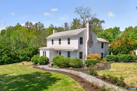 28 Ridgeway Farm Ct, Keswick, VA 22947