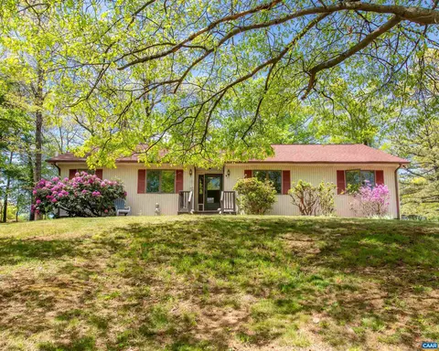 124 Azalea Dr, Afton, VA 22920