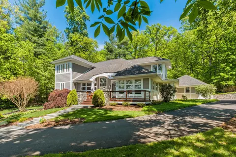 3340 Baybrook Dr, Harrisonburg, VA 22801