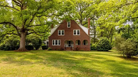 557 S Ellison Ln S, Waynesboro, VA 22980