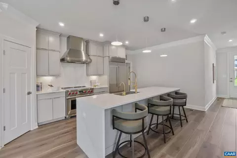 4 436 Belvedere Blvd # B, Charlottesville, VA 22901