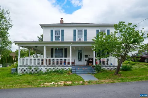 602 First St, Shenandoah, VA 22849