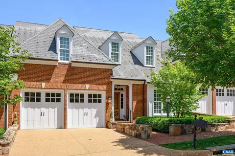 950 Marsh Ln, Charlottesville, VA 22903