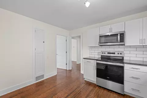 Entry Way - 15 W High St, Stuarts Draft, VA 24477 photo 2 of 4