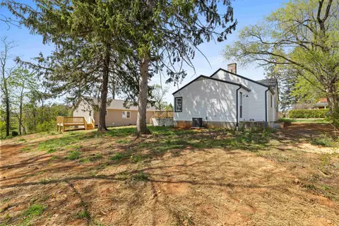 Exterior - 15 W High St, Stuarts Draft, VA 24477 photo 4 of 15
