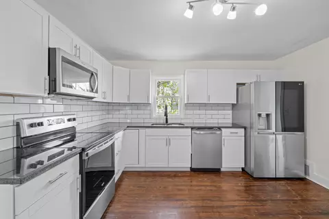 Kitchen - 15 W High St, Stuarts Draft, VA 24477 photo 2 of 10