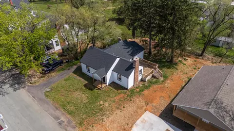 View/Area - 15 W High St, Stuarts Draft, VA 24477 photo 5 of 11