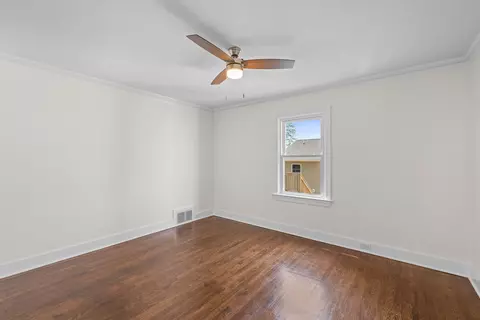 Bedroom - 15 W High St, Stuarts Draft, VA 24477 photo 3 of 6