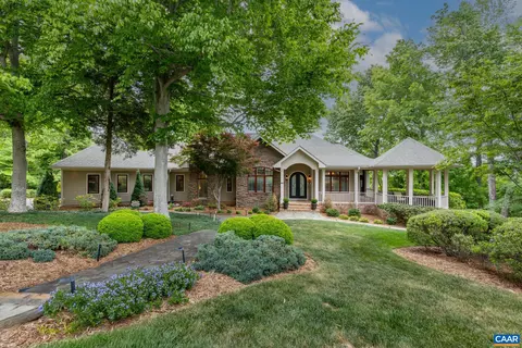 110 High Crest Ln, Nellysford, VA 22958