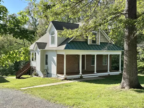 162 Pine Ridge Rd, Faber, VA 22938