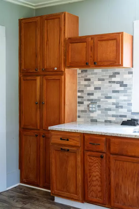 Kitchen - 143 Pkin Ln, Raphine, VA 24472 photo 3 of 4