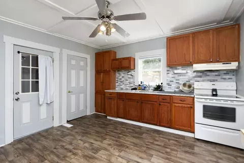 143 Pkin Ln, Raphine, VA 24472 photo 7