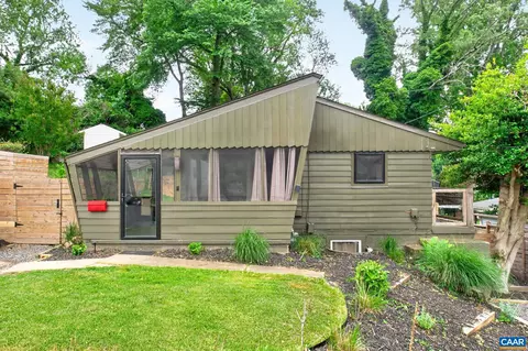 1408 Ab Baker St, Charlottesville, VA 22903