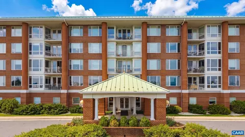500 Crestwood Dr #2604, Charlottesville, VA 22903