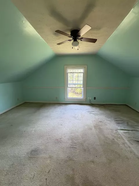 Bedroom - 845 3rd St, Waynesboro, VA 22980 photo 4 of 4