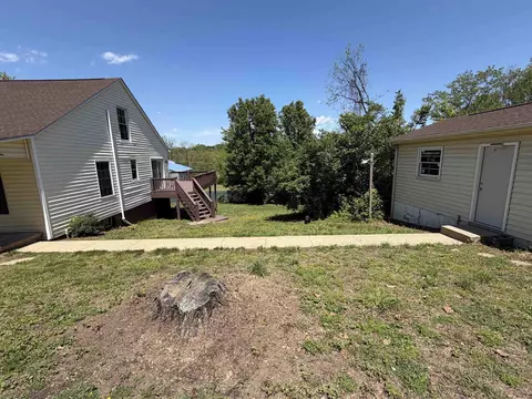 Exterior - 845 3rd St, Waynesboro, VA 22980 photo 6 of 6