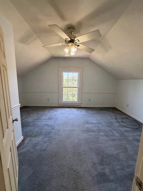 Bedroom - 845 3rd St, Waynesboro, VA 22980 photo 2 of 4