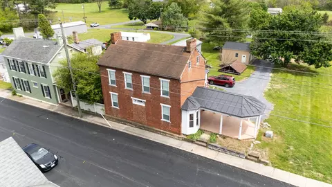 242 S Main St S, Mount Crawford, VA 22841