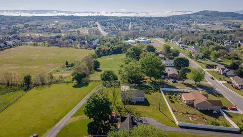 View/Area - 357 W Springbrook Rd W, Broadway, VA 22815 photo 4 of 20