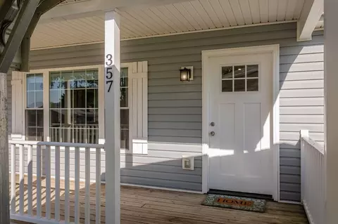 Exterior - 357 W Springbrook Rd W, Broadway, VA 22815 photo 5 of 10