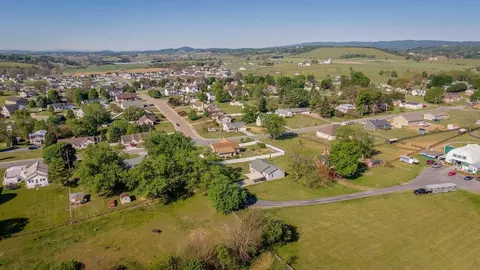 View/Area - 357 W Springbrook Rd W, Broadway, VA 22815 photo 7 of 20