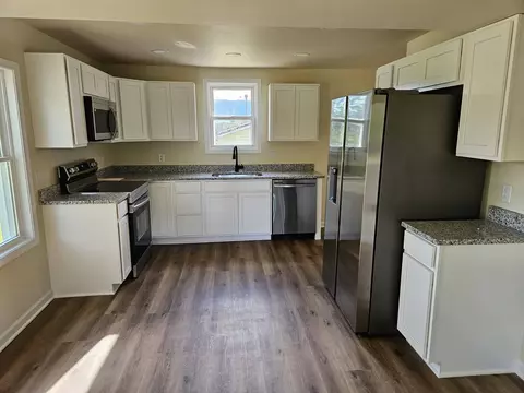 Kitchen - 806 Junior Ave, Shenandoah, VA 22849 photo 1 of 3