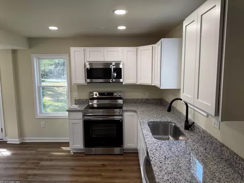 Kitchen - 806 Junior Ave, Shenandoah, VA 22849 photo 3 of 3