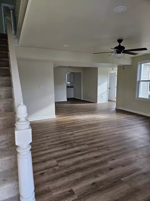 Living - 806 Junior Ave, Shenandoah, VA 22849 photo 1 of 3