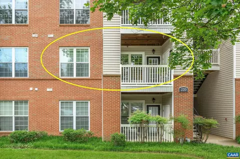 270 Riverbend Dr #2E, Charlottesville, VA 22911