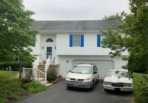 54 Wolf Trap Cir, Stuarts Draft, VA 24477