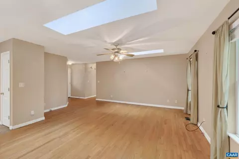 Living - 75 Riverside Dr, Palmyra, VA 22963 photo 3 of 6