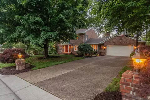 207 Fairway Dr, Harrisonburg, VA 22802