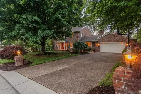 207 Fairway Dr, Harrisonburg, VA 22802