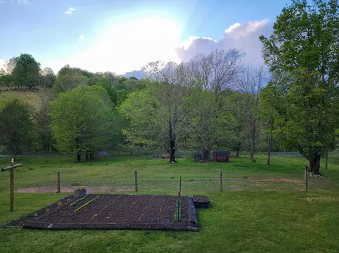 Exterior - 4734 Maple Sugar Rd, Blue Grass, VA 24413 photo 2 of 8
