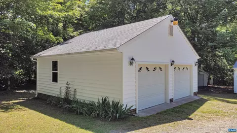 2415 Belle Meade Rd, Bumpass, VA 23024 photo 2