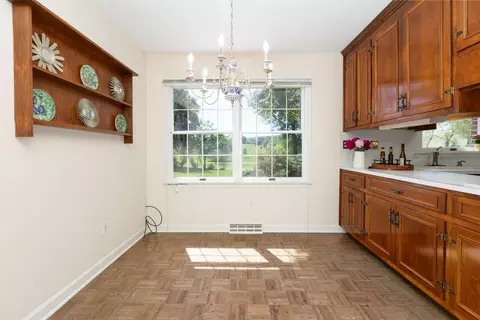 1270 Nova Dr, Waynesboro, VA 22980 photo 9