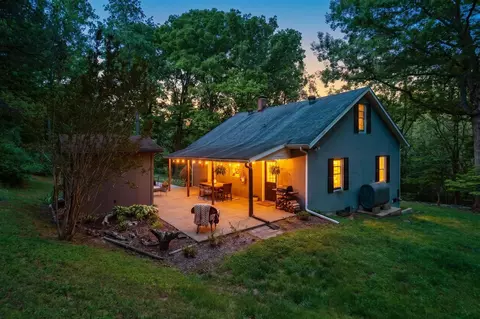 378 Forest Grove Rd, Lexington, VA 24450