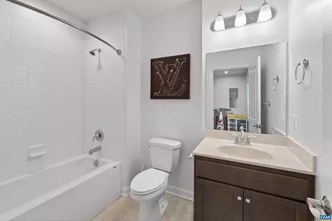 Bath - 1680 Delphi Dr, Charlottesville, VA 22911 photo 3 of 3