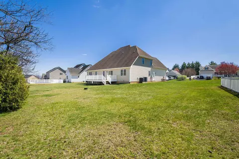 Exterior - 49 Bowmans Run Dr, Stuarts Draft, VA 24477 photo 5 of 7
