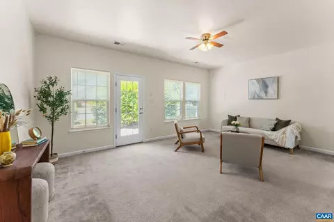 72 Villa Cir, Palmyra, VA 22963 photo 5