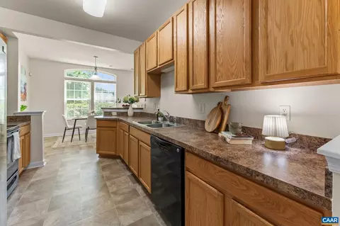 72 Villa Cir, Palmyra, VA 22963 photo 10