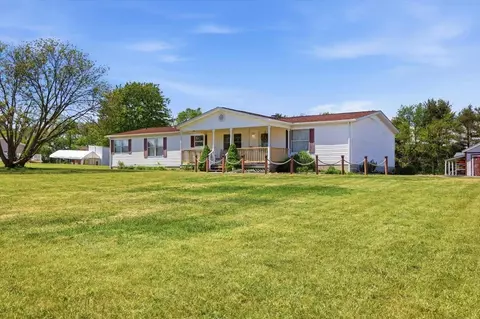 3437 Lyndhurst Rd, Stuarts Draft, VA 24477