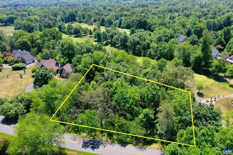 1128 Stoney Crk W, Nellysford, VA 22958