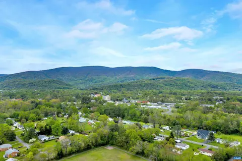 521 Crimson St, Crozet, VA 22932