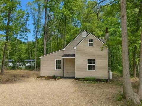 15 Raccoon Holw, Greenville, VA 24440