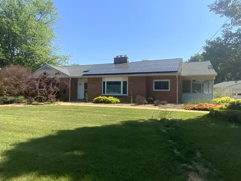 243 Taylor St, Staunton, VA 24401
