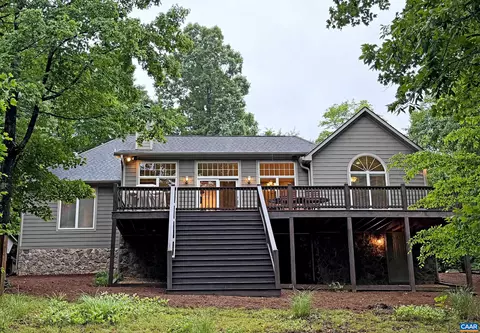 267 Cedar Glen Close, Nellysford, VA 22958