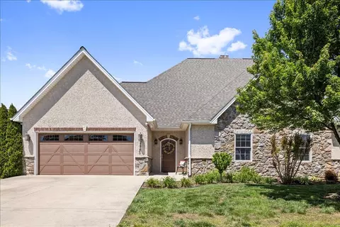 1720 Sherry Ln, Harrisonburg, VA 22801