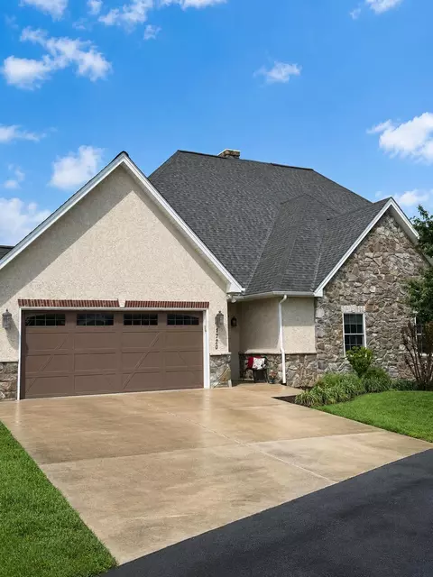 1720 Sherry Ln, Harrisonburg, VA 22801
