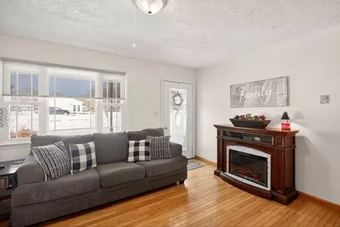 1960 Mccall Dr, Dayton, VA 22821 photo 3